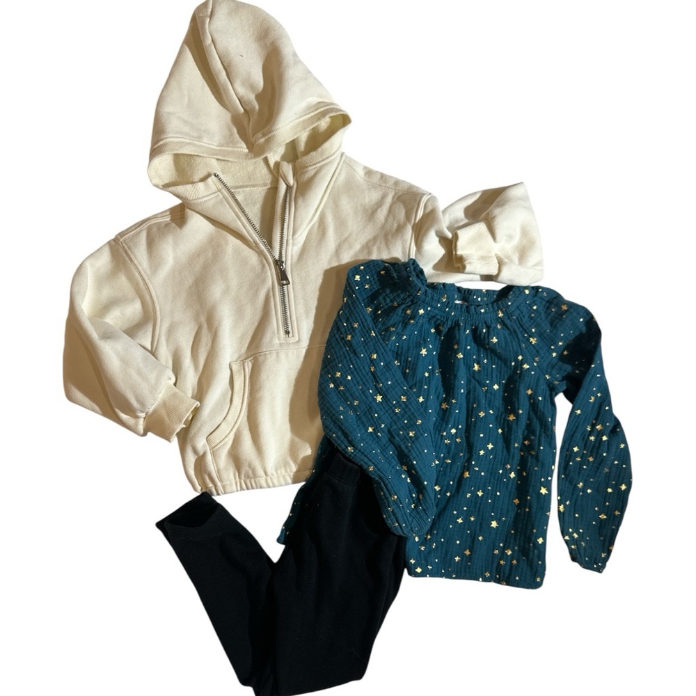 NWOT Cream Hoodie, gold Starry Blue Top & Black lined Leggings 4/5